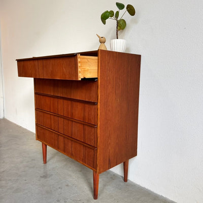 
                  
                    Vintage ladekast teak 5* - LOUI
                  
                
