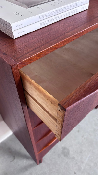 
                  
                    Vintage ladekast teak 5* - LOUI.STORE
                  
                