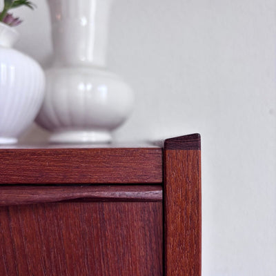 Vintage ladekast teak 5* - LOUI.STORE