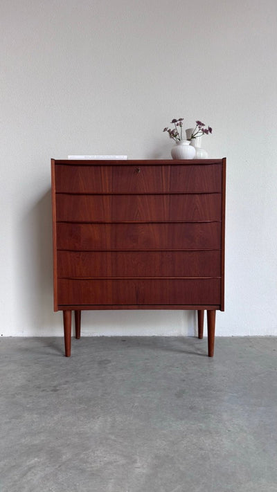 
                  
                    Vintage ladekast teak 5* - LOUI.STORE
                  
                