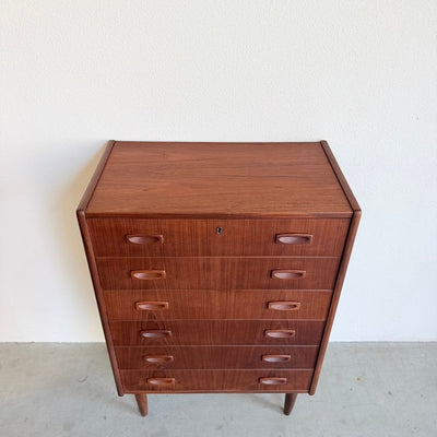 
                  
                    Vintage ladekast teak 6* - LOUI
                  
                