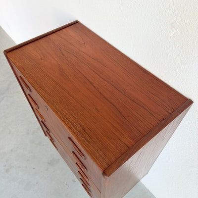 
                  
                    Vintage ladekast teak 6* - LOUI
                  
                