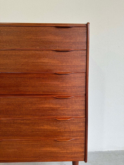 
                  
                    Vintage ladekast teak 6* - LOUI.STORE
                  
                