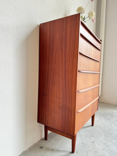 
                  
                    Vintage ladekast teak 6* - LOUI.STORE
                  
                