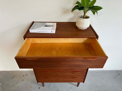 
                  
                    Vintage ladekast teak 6* - LOUI.STORE
                  
                