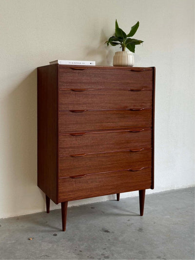 
                  
                    Vintage ladekast teak 6* - LOUI.STORE
                  
                