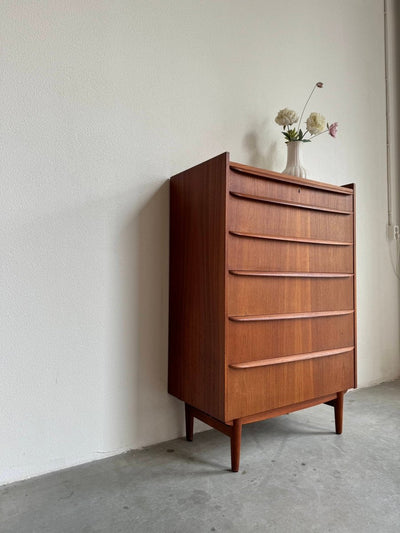 
                  
                    Vintage ladekast teak 6* - LOUI.STORE
                  
                