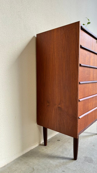 
                  
                    Vintage ladekast teak 6* - LOUI.STORE
                  
                
