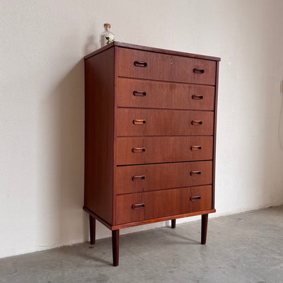 
                  
                    Vintage ladekast teak 6* - LOUI.STORE
                  
                