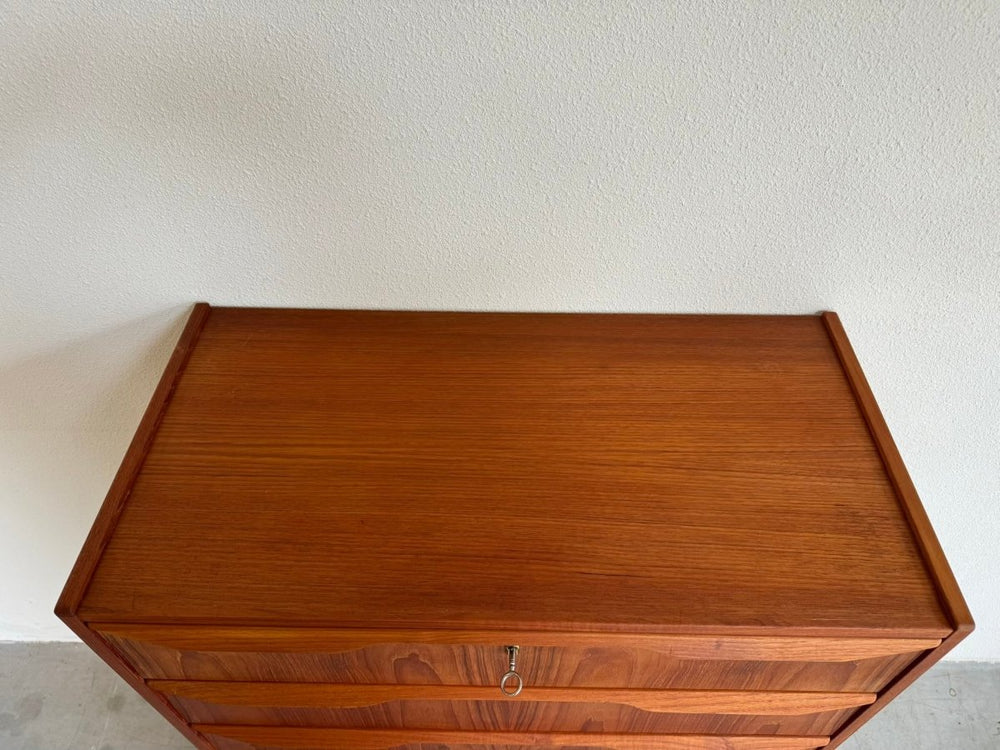
                  
                    Vintage ladekast teak 6* - LOUI.STORE
                  
                