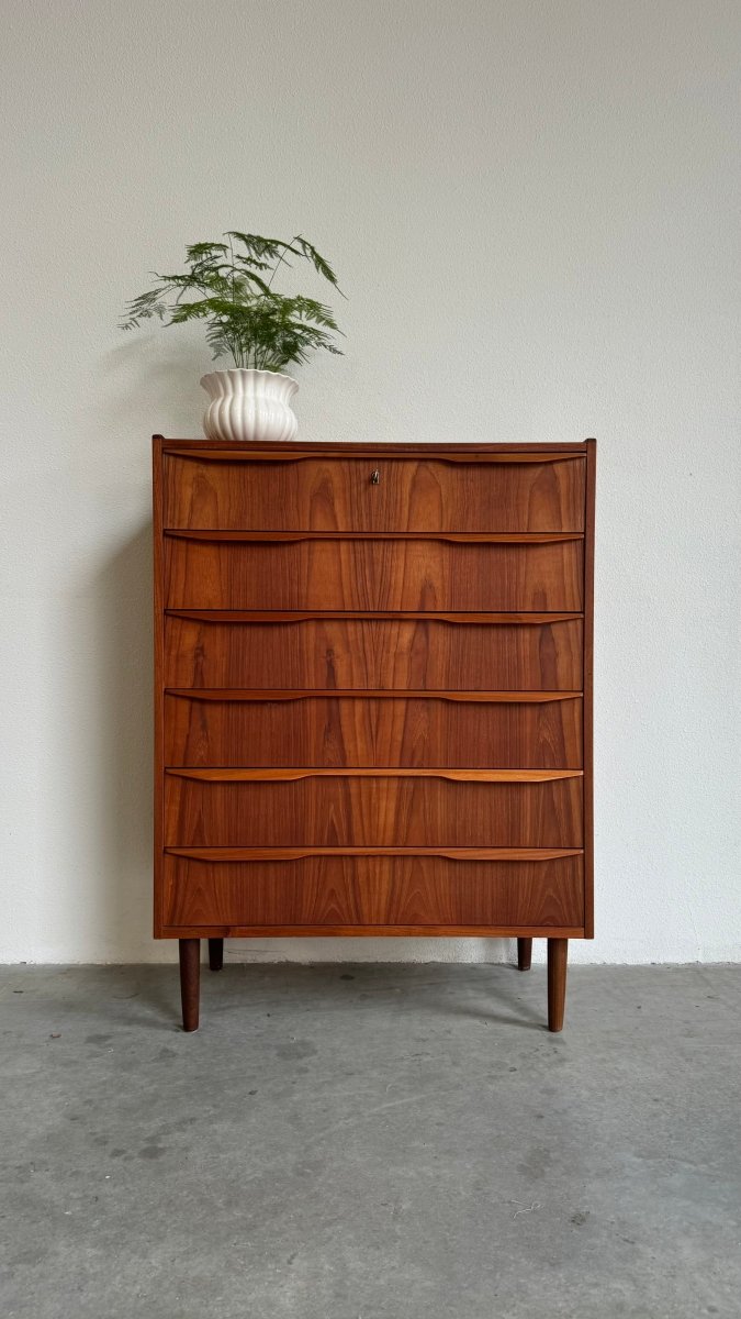
                  
                    Vintage ladekast teak 6* - LOUI.STORE
                  
                