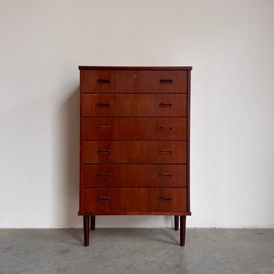 
                  
                    Vintage ladekast teak 6* - LOUI.STORE
                  
                