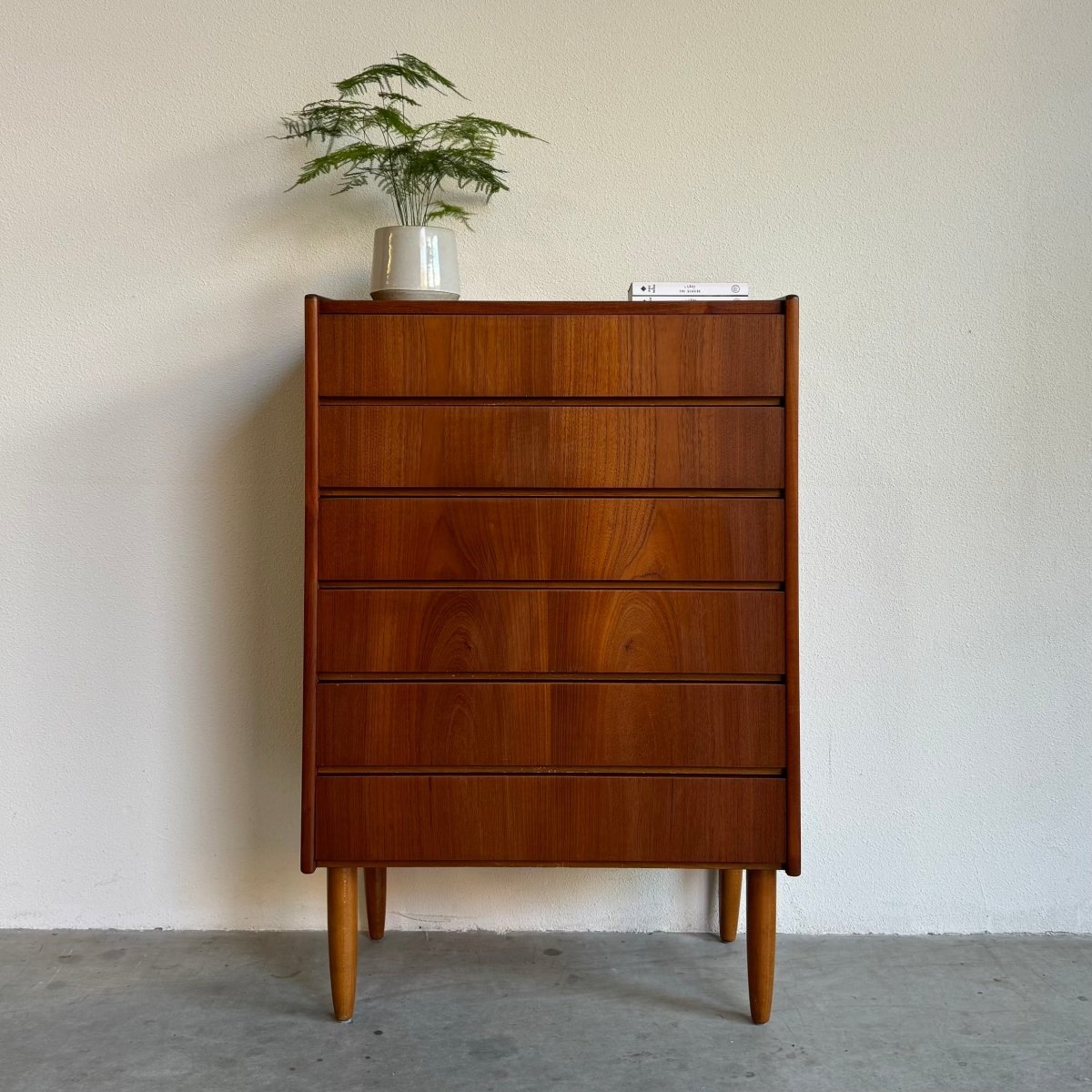 Vintage ladekast teak 6*greeploos - LOUI.STORE