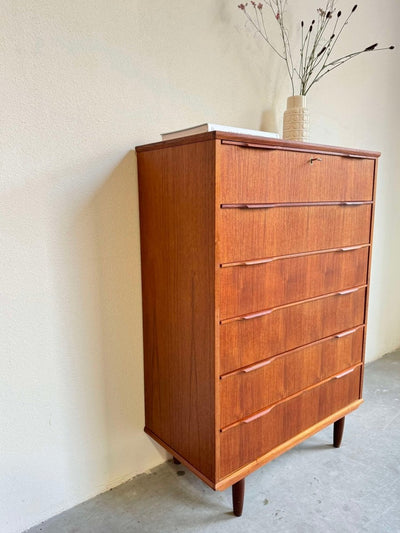 
                  
                    Vintage ladekast teak groot 6* - LOUI.STORE
                  
                