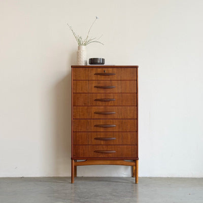 
                  
                    Vintage ladekast teak op eiken frame 7* - LOUI
                  
                