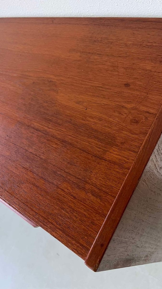 
                  
                    Vintage ladekast teak smal 6* - LOUI.STORE
                  
                