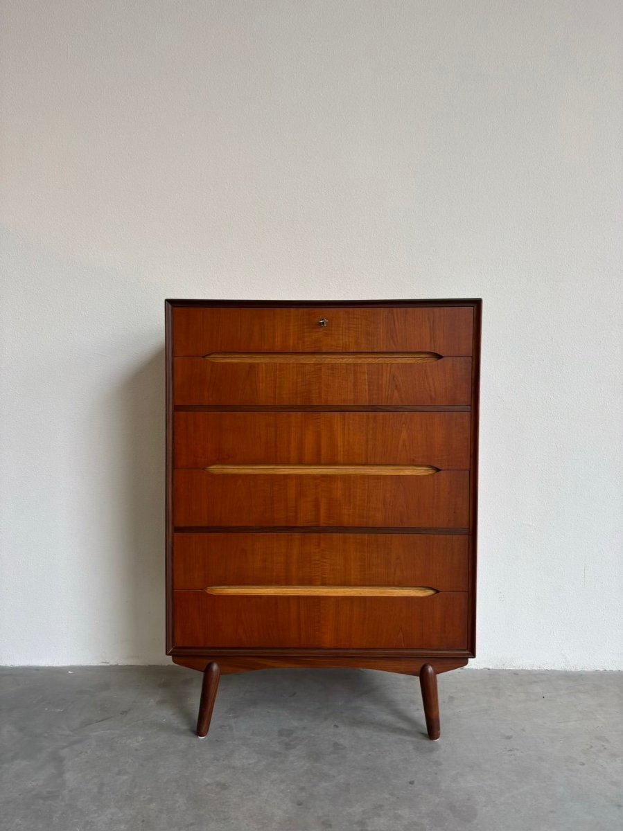 
                  
                    Vintage ladekast teruggevallen greep - LOUI.STORE
                  
                