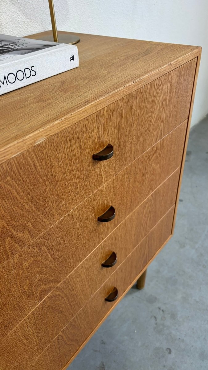 
                  
                    Vintage ladekastje eiken metalen greepje - LOUI.STORE
                  
                