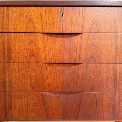 
                  
                    Vintage ladekastje Genega Møbler teak - LOUI
                  
                
