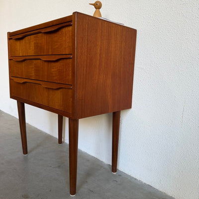 
                  
                    Vintage ladekastje teak 3* - LOUI
                  
                