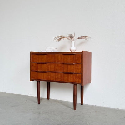
                  
                    Vintage ladekastje teak 3* - LOUI
                  
                