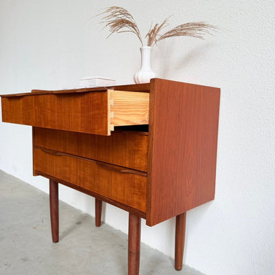 
                  
                    Vintage ladekastje teak 3* - LOUI
                  
                