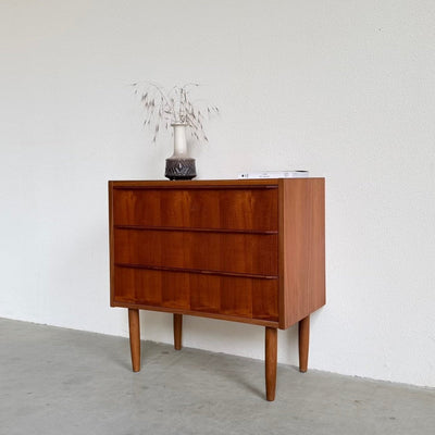 
                  
                    Vintage ladekastje teak 3* - LOUI
                  
                