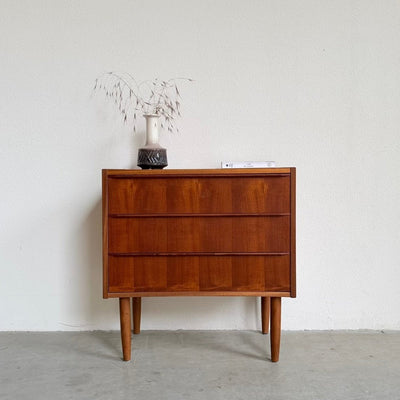 
                  
                    Vintage ladekastje teak 3* - LOUI
                  
                