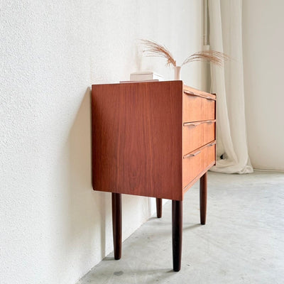
                  
                    Vintage ladekastje teak 3* - LOUI
                  
                