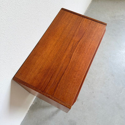 
                  
                    Vintage ladekastje teak 3* - LOUI
                  
                