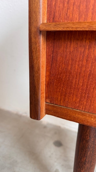 
                  
                    Vintage ladekastje teak 3* - LOUI.STORE
                  
                