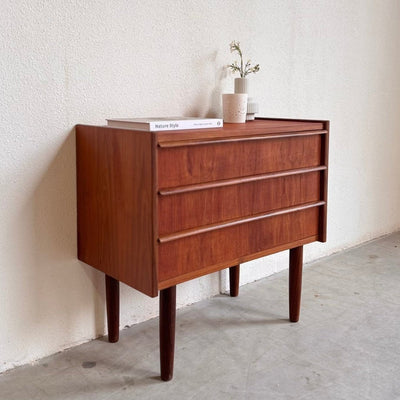 
                  
                    Vintage ladekastje teak 3* - LOUI.STORE
                  
                