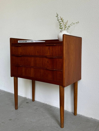 
                  
                    Vintage ladekastje teak 3* - LOUI.STORE
                  
                