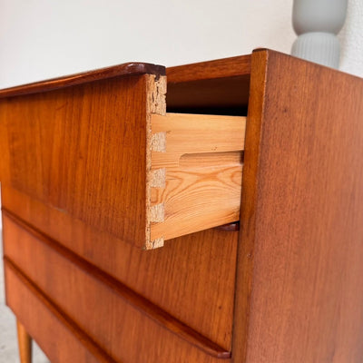 
                  
                    Vintage ladekastje teak 4* - LOUI.STORE
                  
                