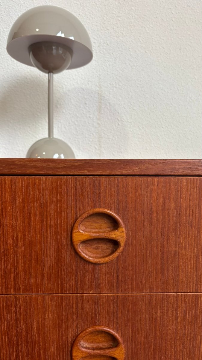 
                  
                    Vintage lage dubbele ladekast teak 4* - LOUI.STORE
                  
                