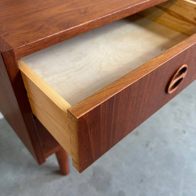 
                  
                    Vintage lage dubbele ladekast teak 4* - LOUI.STORE
                  
                