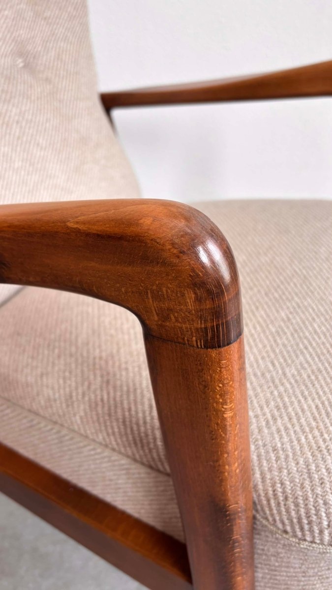 
                  
                    Vintage lounge stoel Fritz Hansen - LOUI.STORE
                  
                