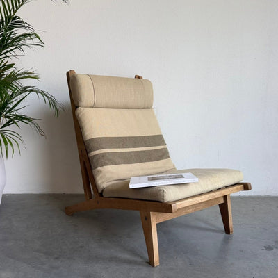 Vintage lounge stoel Hans Wegner voor Getama model GE375 - LOUI