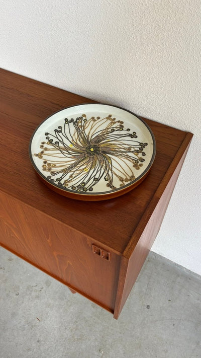 
                  
                    Vintage lowboard 3 schuifdeuren teak - LOUI.STORE
                  
                