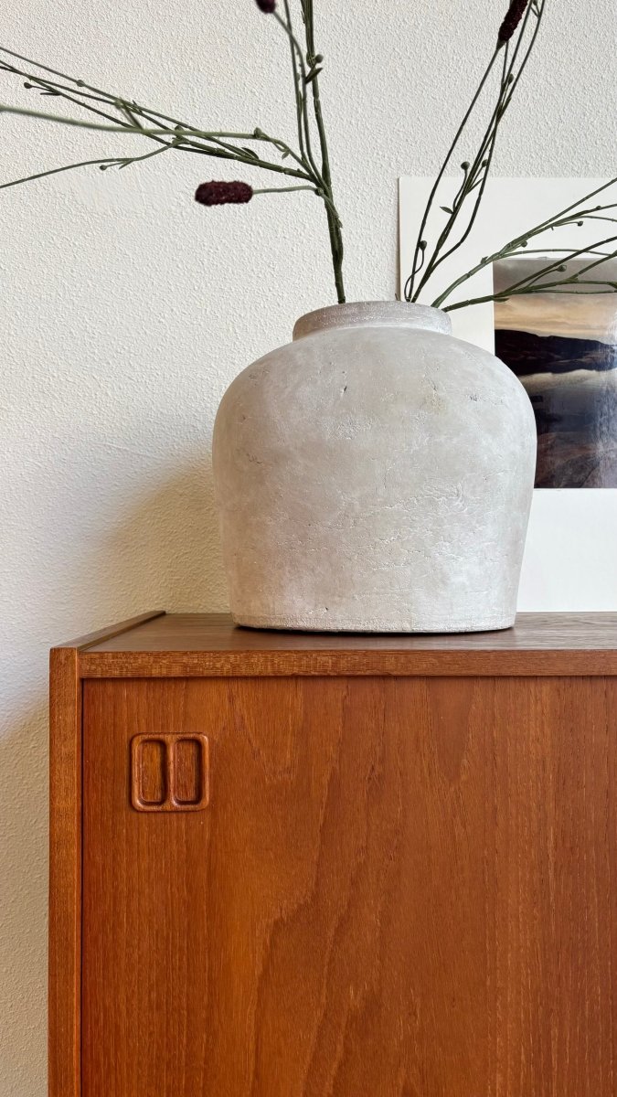 
                  
                    Vintage lowboard 3 schuifdeuren teak - LOUI.STORE
                  
                