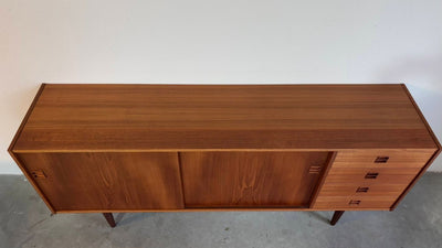 
                  
                    Vintage lowboard 4 lades teak - LOUI.STORE
                  
                