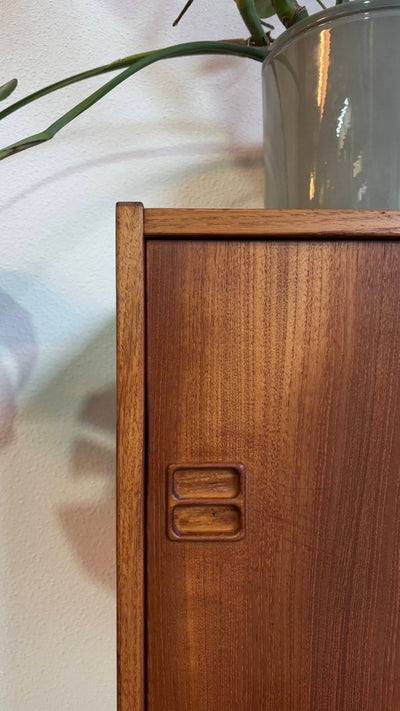 
                  
                    Vintage lowboard 4 lades teak - LOUI.STORE
                  
                