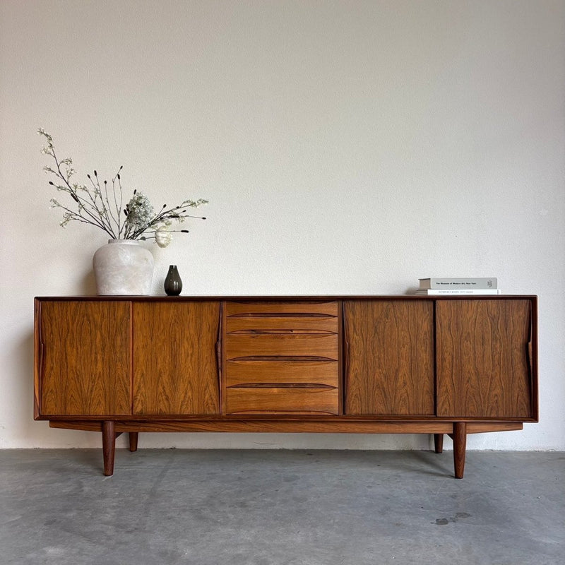 Vintage lowboard Arne Vodder voor Skovby, model 7738 in palissander - LOUI.STORE