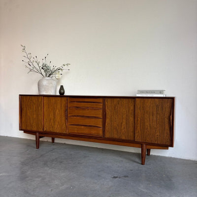 
                  
                    Vintage lowboard Arne Vodder voor Skovby, model 7738 in palissander - LOUI.STORE
                  
                