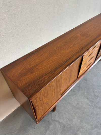 
                  
                    Vintage lowboard Arne Vodder voor Skovby, model 7738 in palissander - LOUI.STORE
                  
                