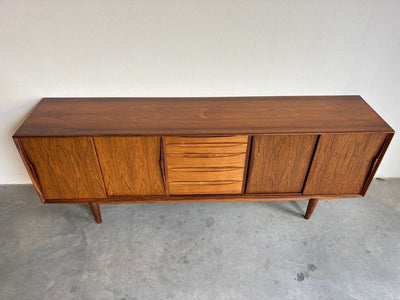 
                  
                    Vintage lowboard Arne Vodder voor Skovby, model 7738 in palissander - LOUI.STORE
                  
                