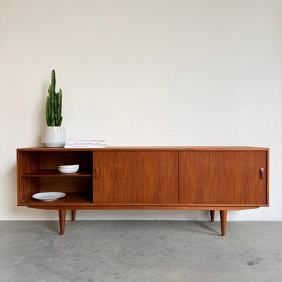 
                  
                    Vintage lowboard Clausen & Søn teak - LOUI
                  
                