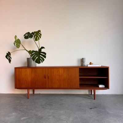 
                  
                    Vintage lowboard Clausen & Son - LOUI.STORE
                  
                