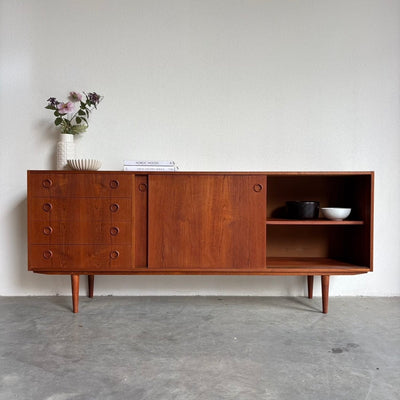 Vintage lowboard lades & ronde greepjes teak - LOUI.STORE