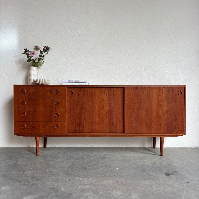 Vintage lowboard lades & ronde greepjes teak - LOUI.STORE